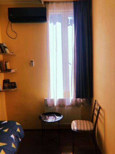 Home Away Home In Heart Of Tbilisi Exteriör bild